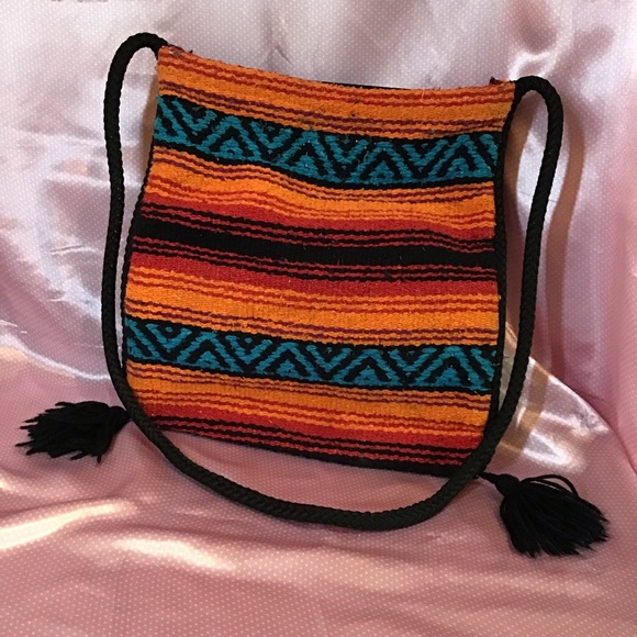 Handbags - 👜💕Southwest Woven Blanket Boho Bag